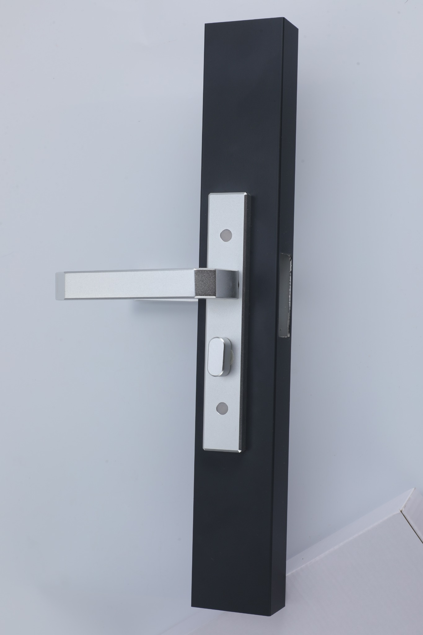 601 Medium-Narrow Swing Door Lock